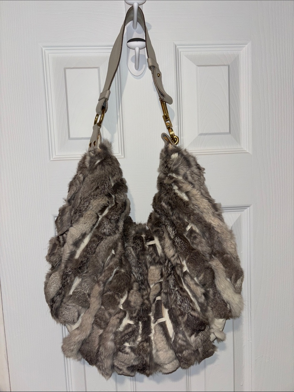 Salvatore Ferragamo - Genuine Fur Hobo Shoulder Bag in Gray and Cream
